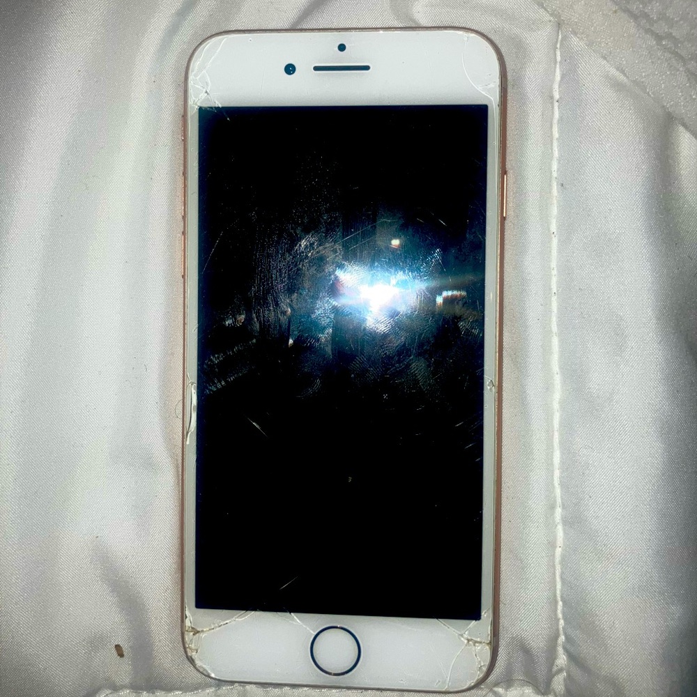 iPhone 8 rose gold
